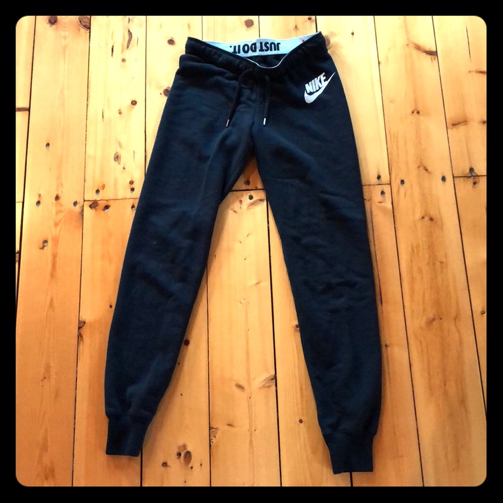 Nike joggers
